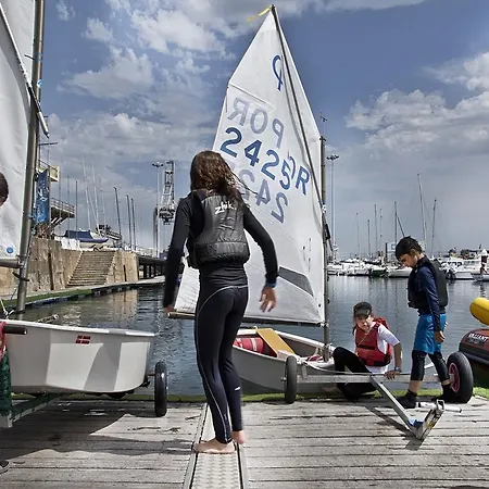 بوتيل Vrs - Budget 21 Ft Boatel Parking